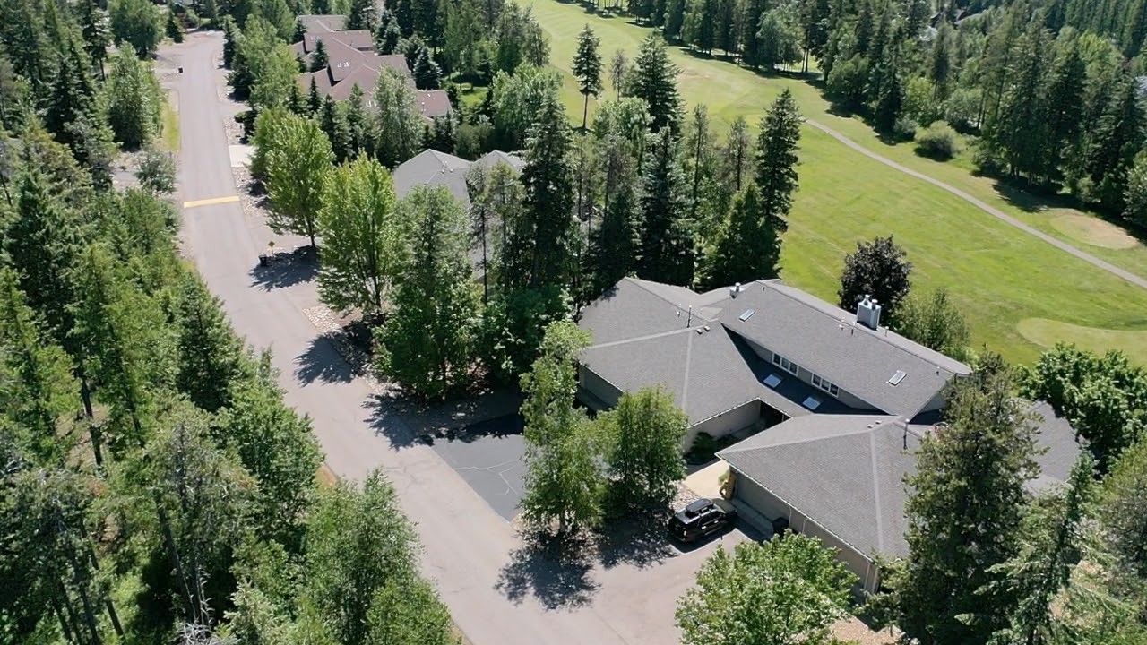 879 Saint Andrews Drive Property Photo 4
