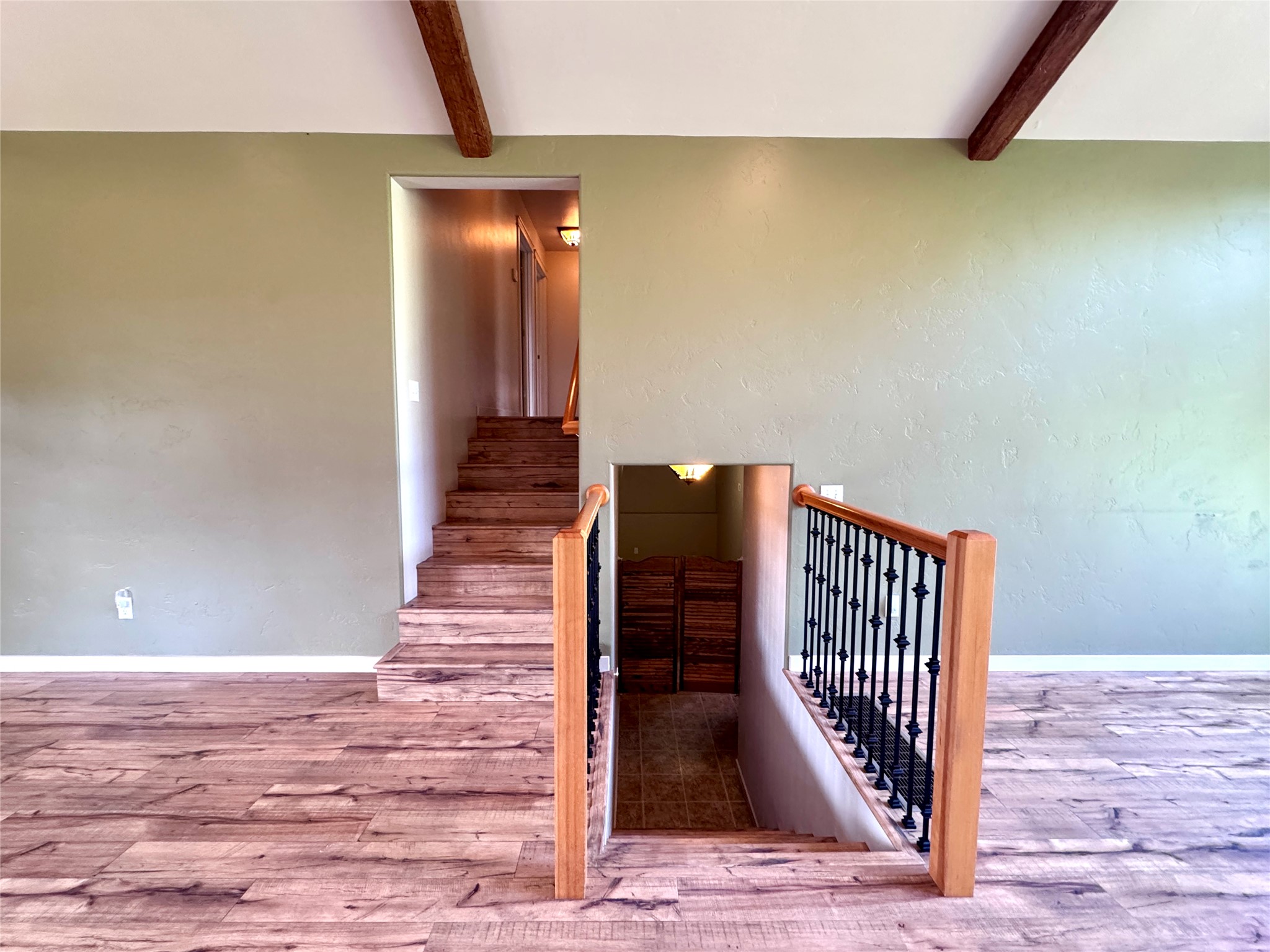 227 Mountain Timbers Drive Property Photo 12