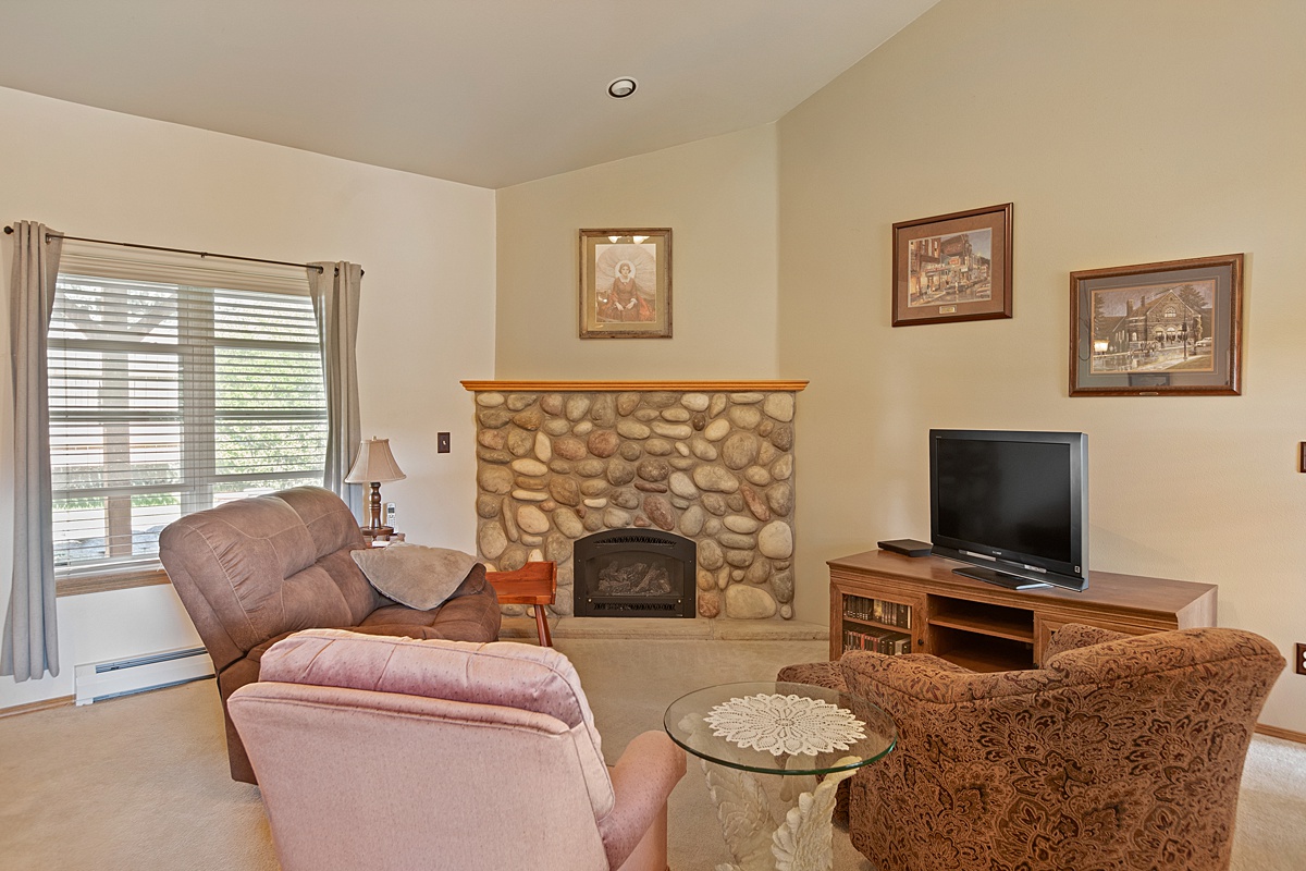 1 Cherry Court Property Photo 7