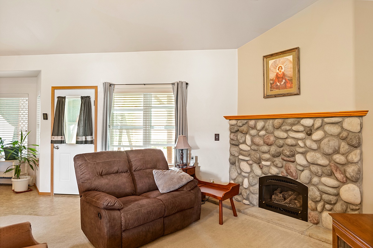1 Cherry Court Property Photo 8