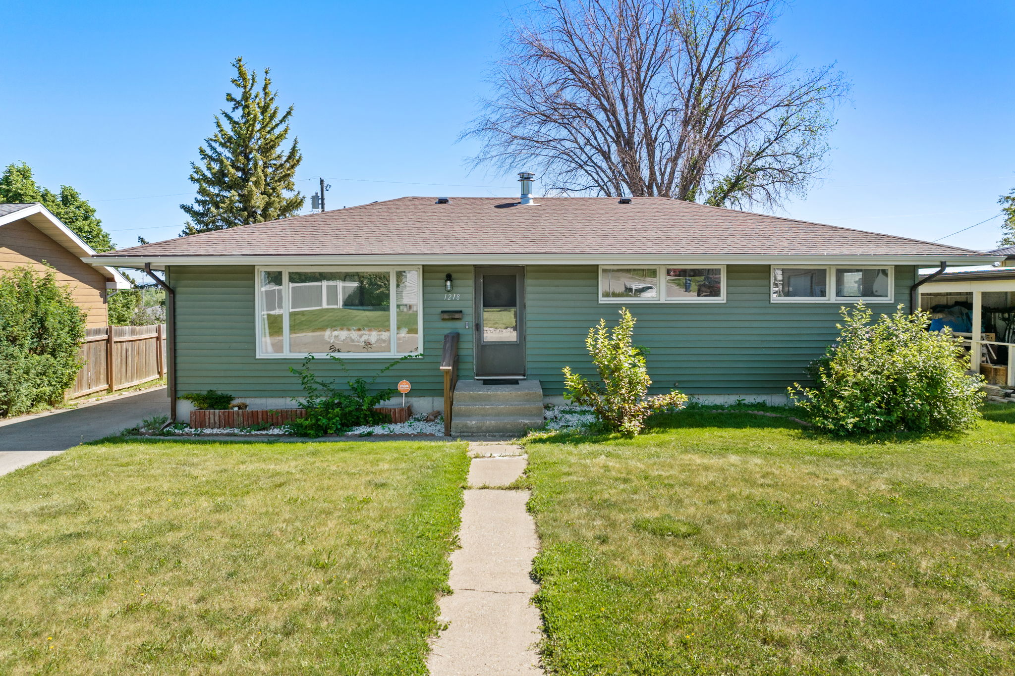1218 Avenue B Nw Property Photo 1