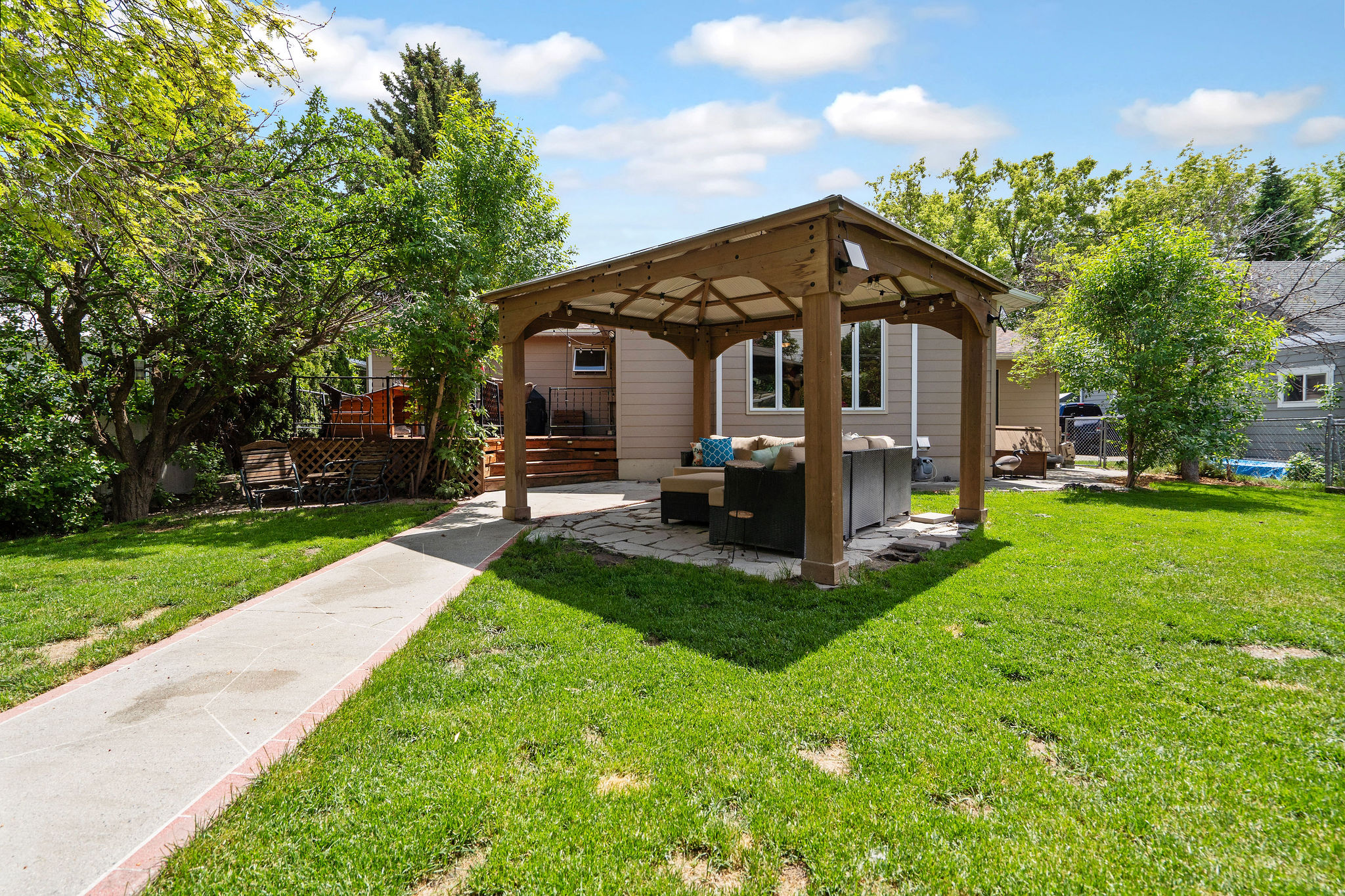 1217 5th Street W Property Photo 6