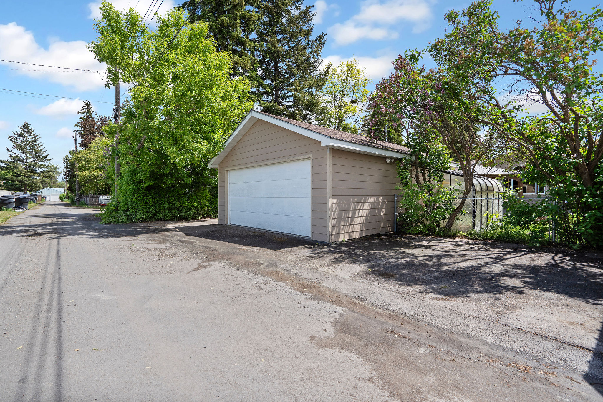 1217 5th Street W Property Photo 8