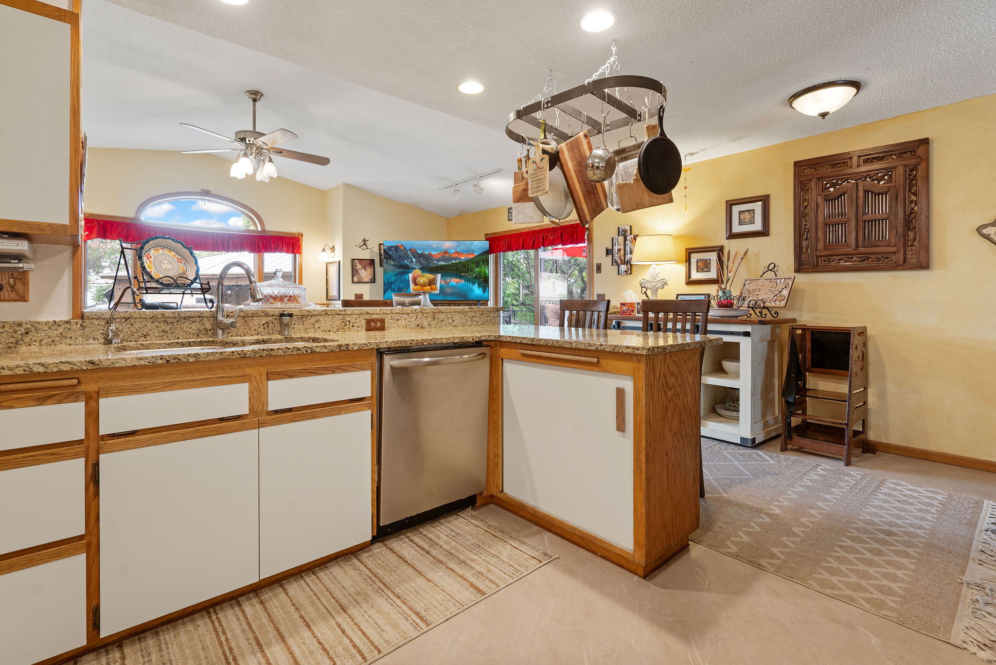 1217 5th Street W Property Photo 16