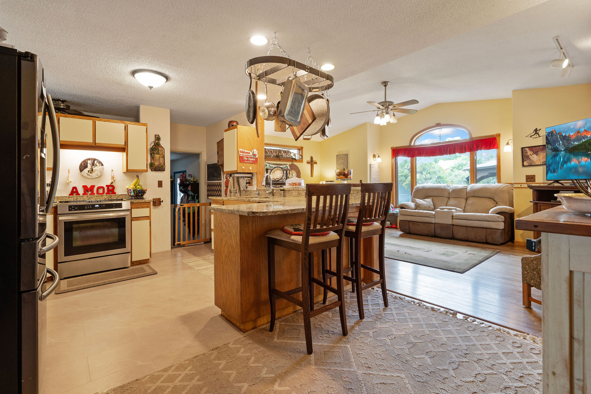 1217 5th Street W Property Photo 17