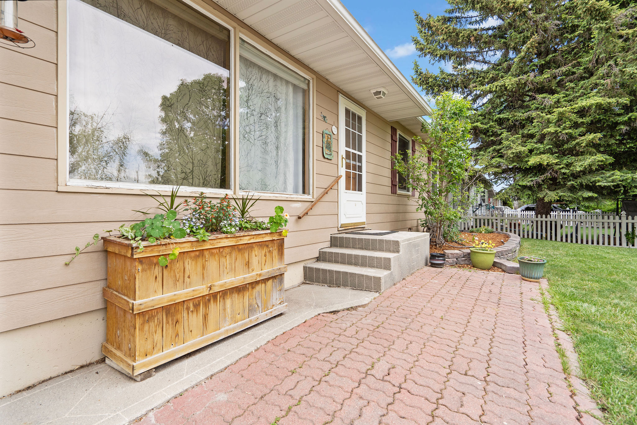 1217 5th Street W Property Photo 39