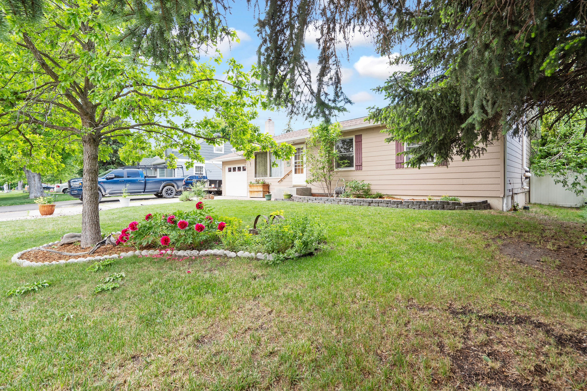 1217 5th Street W Property Photo 41
