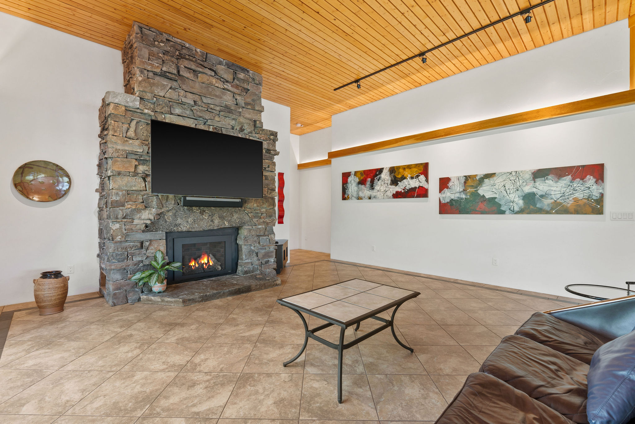 309 Canal Street Property Photo 13