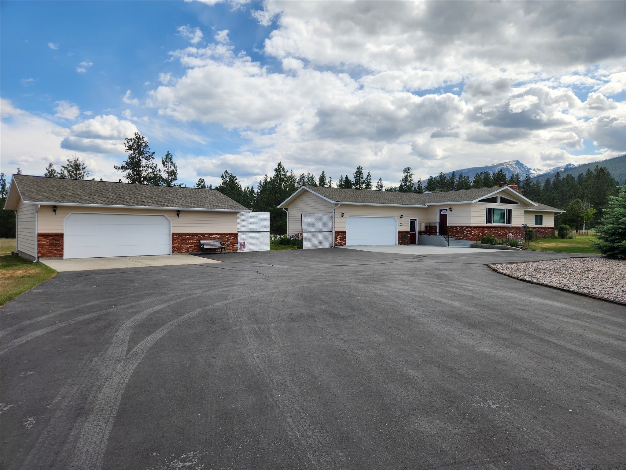127 Patricia Way Property Photo 1
