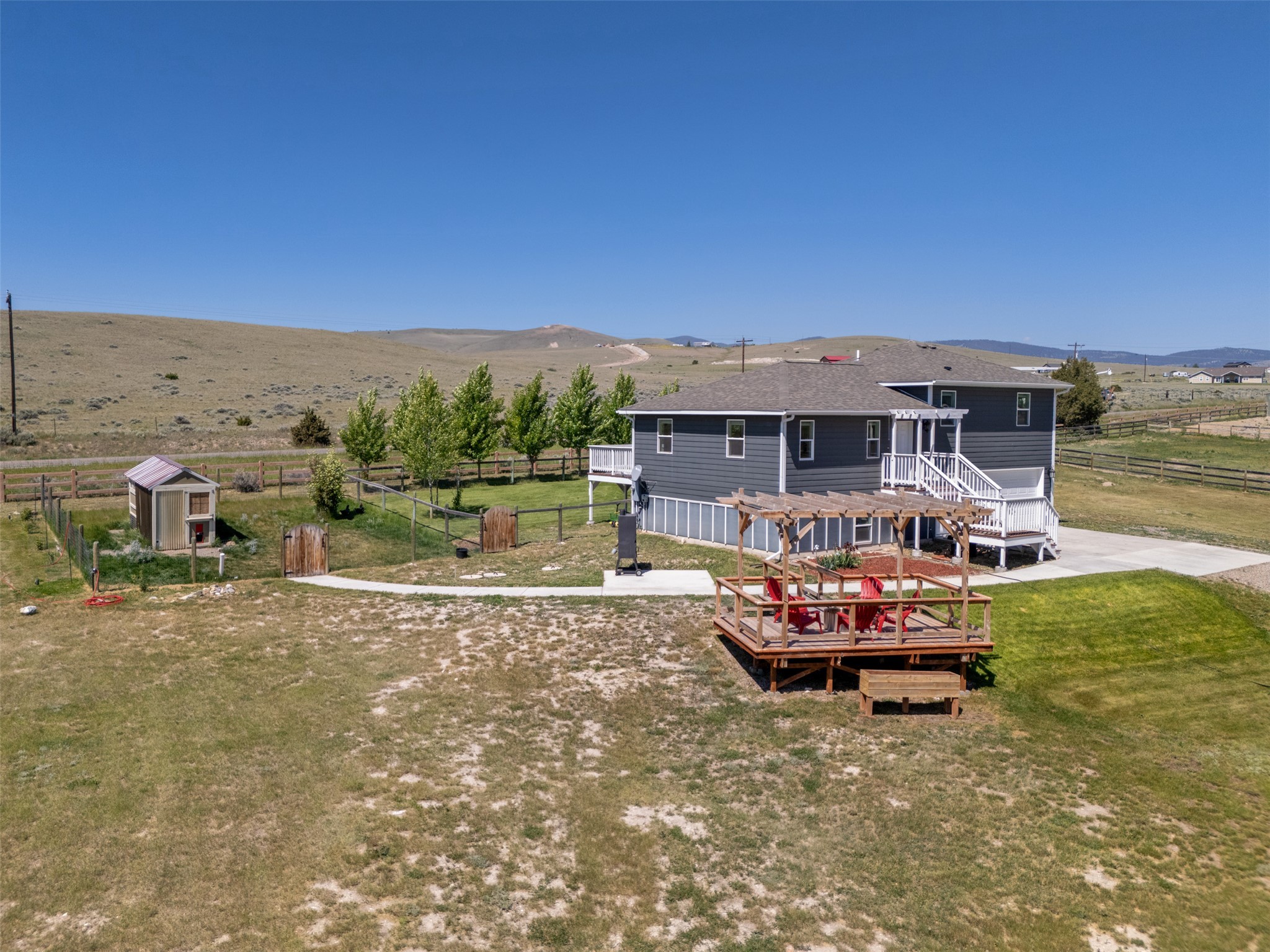 5196 Stallion Ridge Drive Property Photo 4