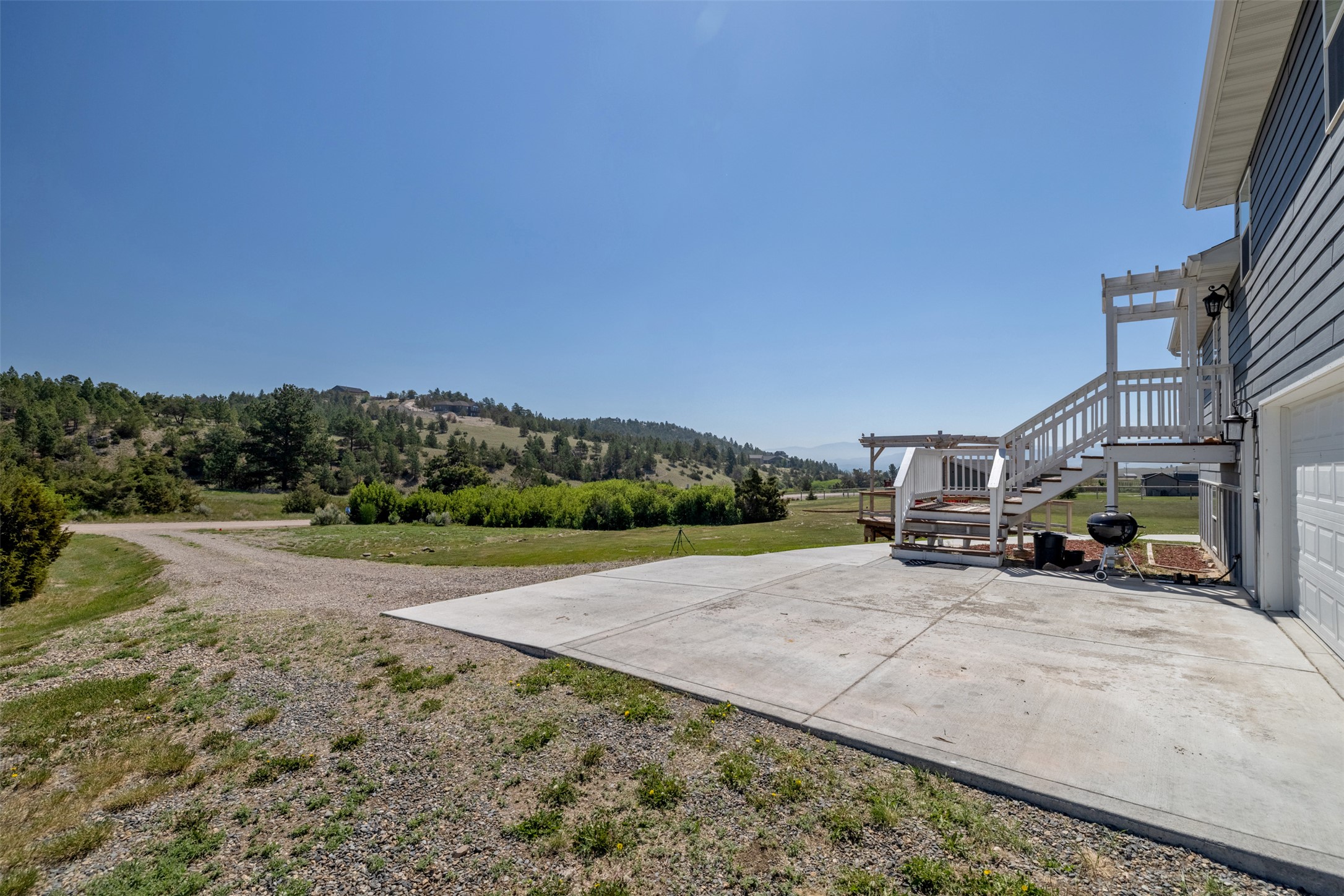 5196 Stallion Ridge Drive Property Photo 6