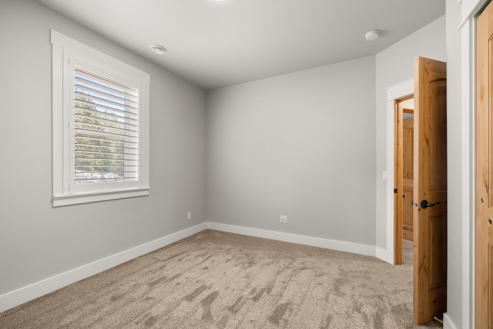 335 & 339 Skookum Road Property Photo 42