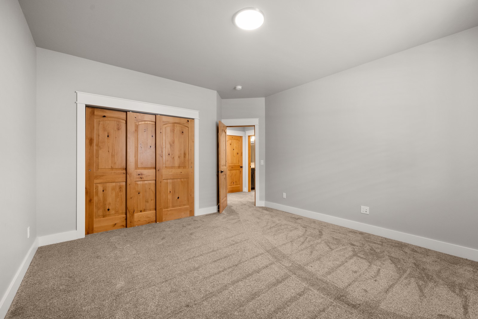 335 & 339 Skookum Road Property Photo 43
