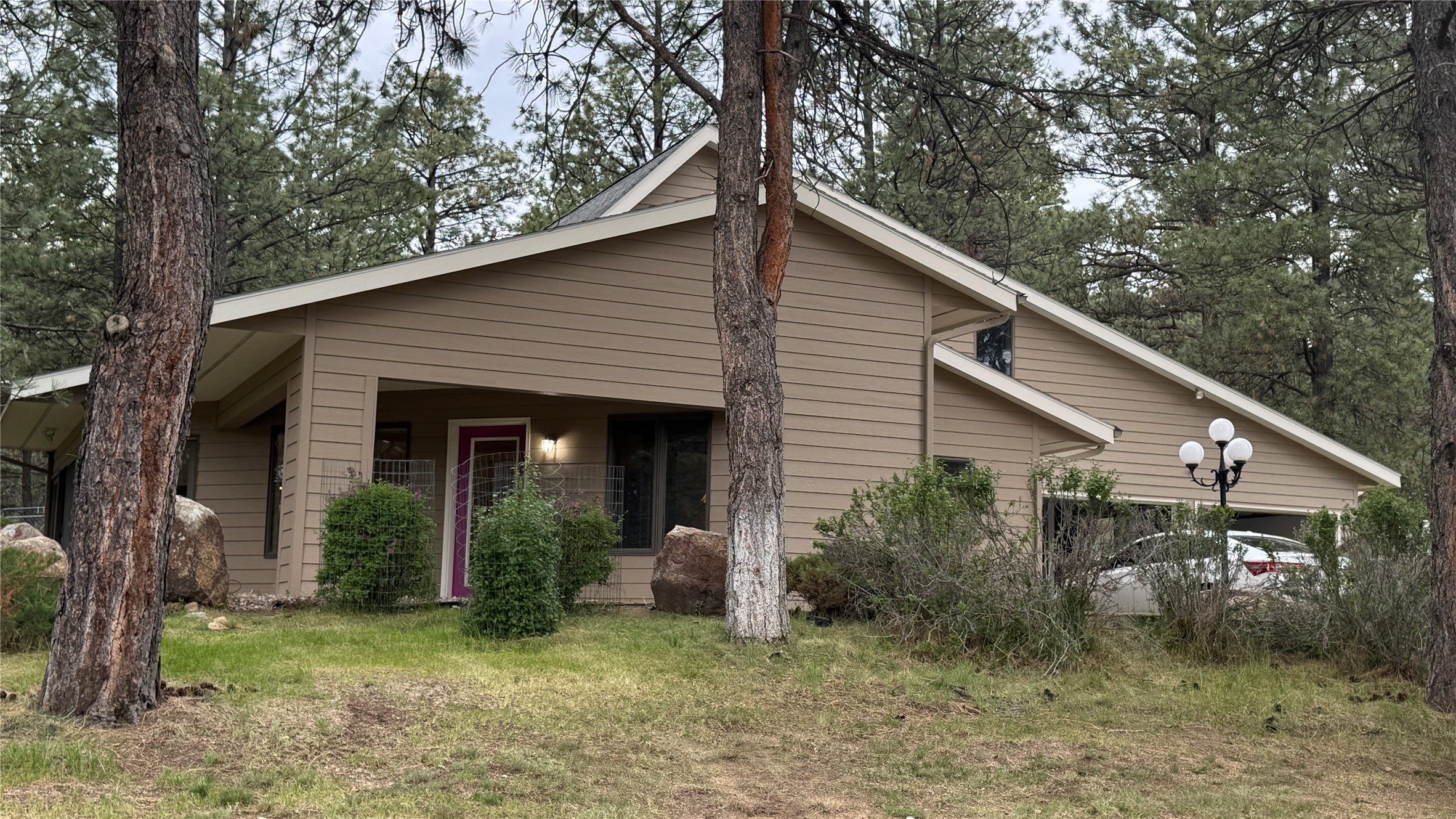 10 Pine Ridge Circle Property Photo 1