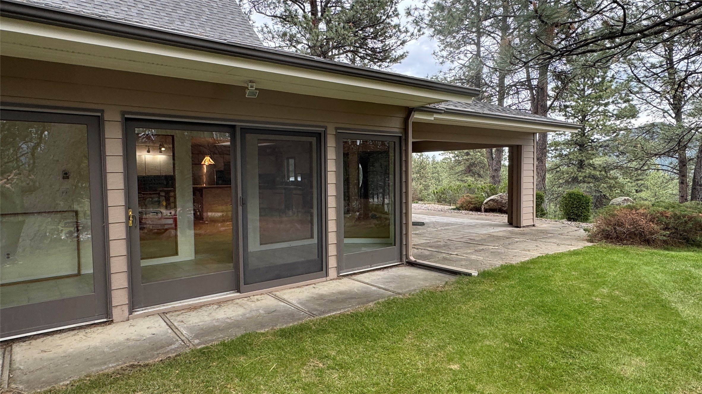 10 Pine Ridge Circle Property Photo 6