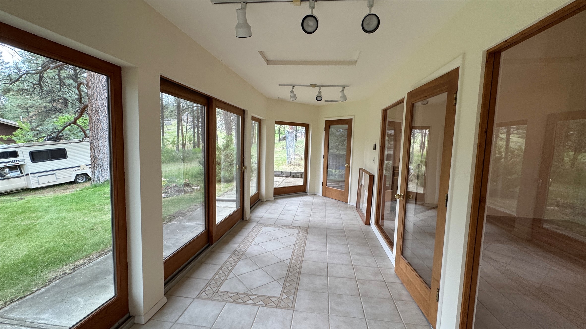 10 Pine Ridge Circle Property Photo 25