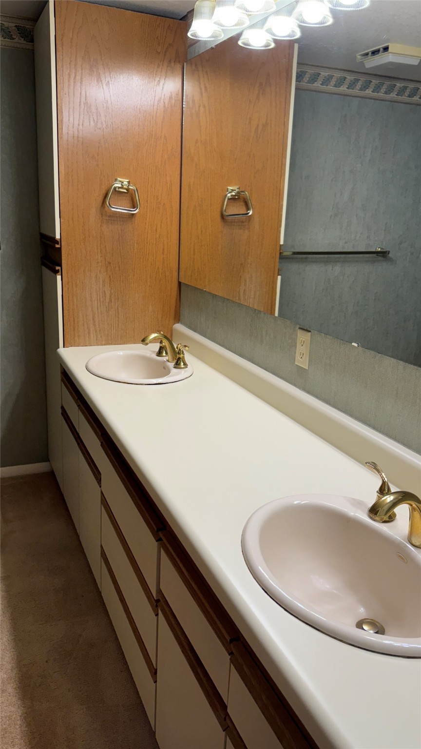 10 Pine Ridge Circle Property Photo 30