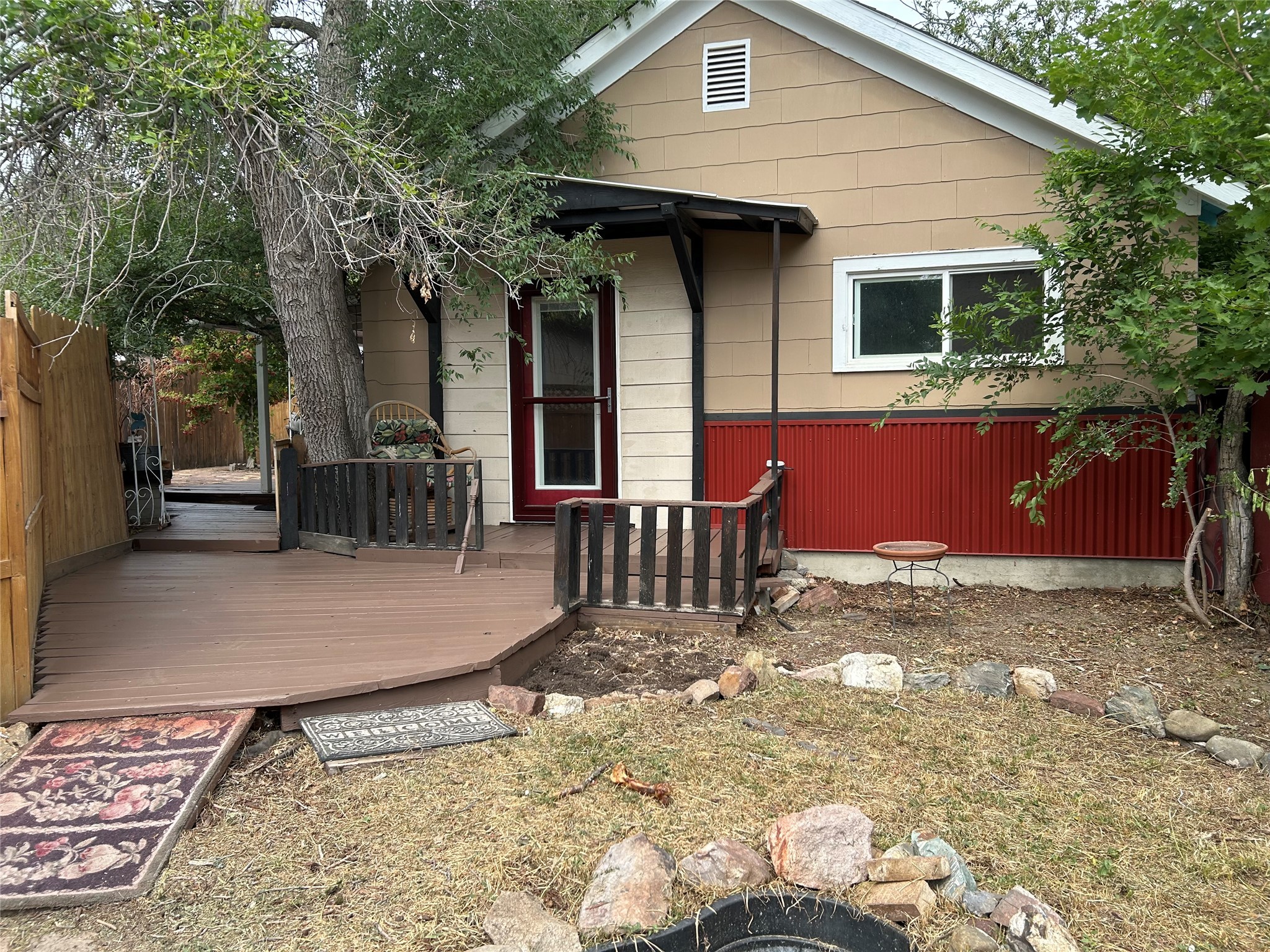 1024 N Warren Street Property Photo 1