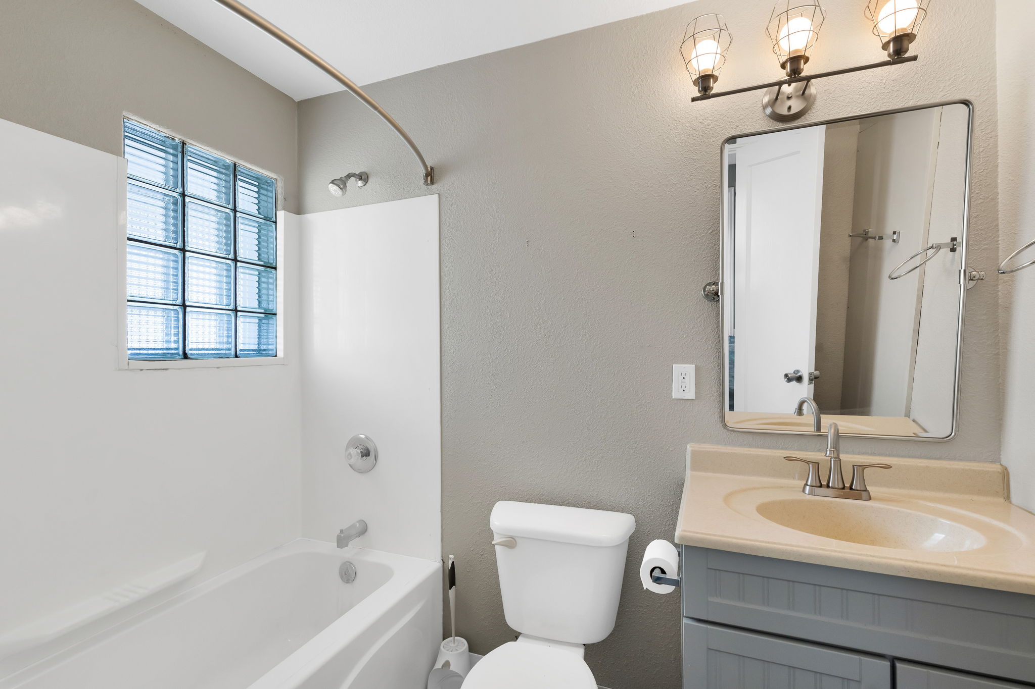 245 Marcus Street Property Photo 20