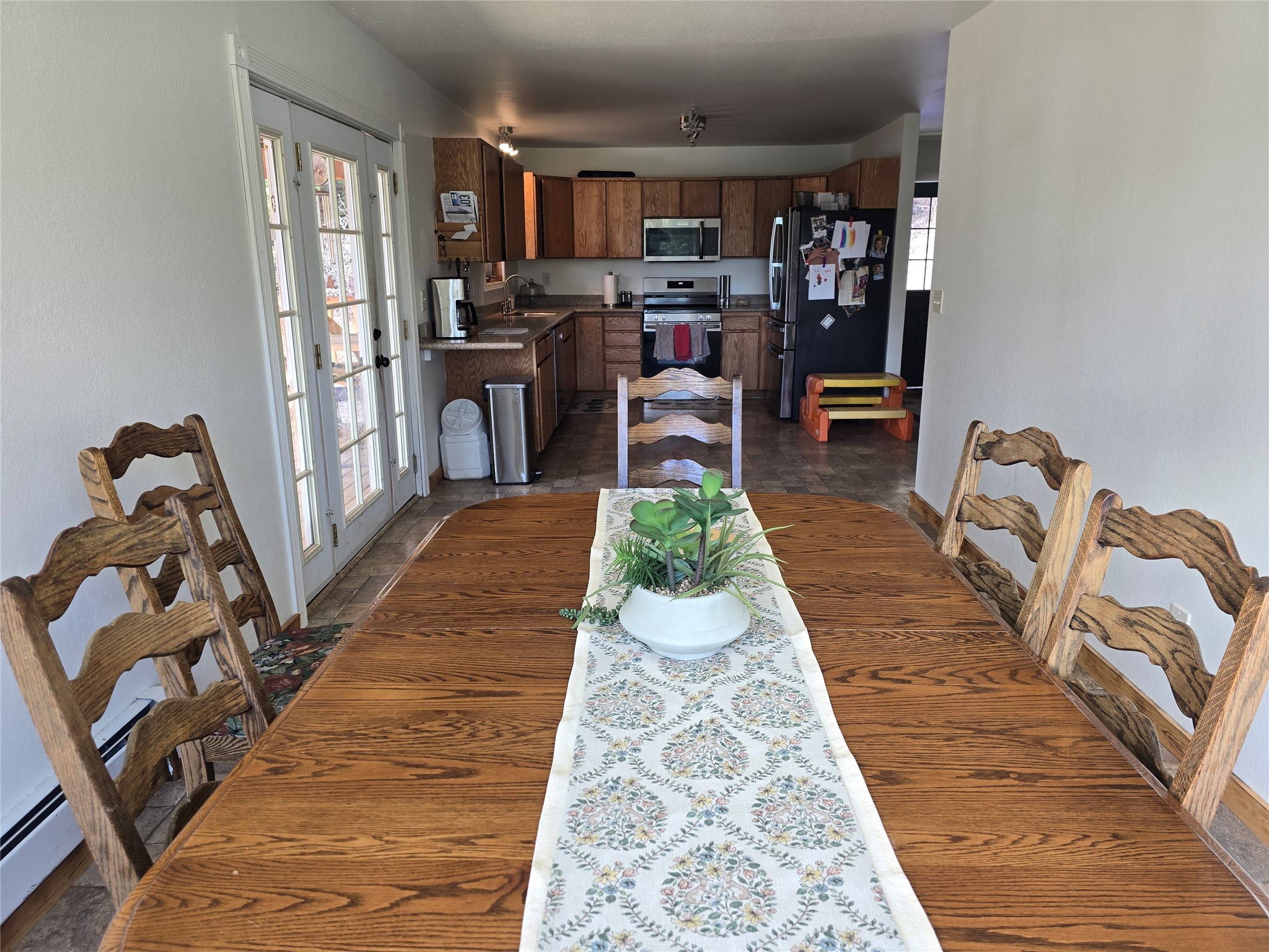 2528 Lincoln Springs Drive Property Photo 10