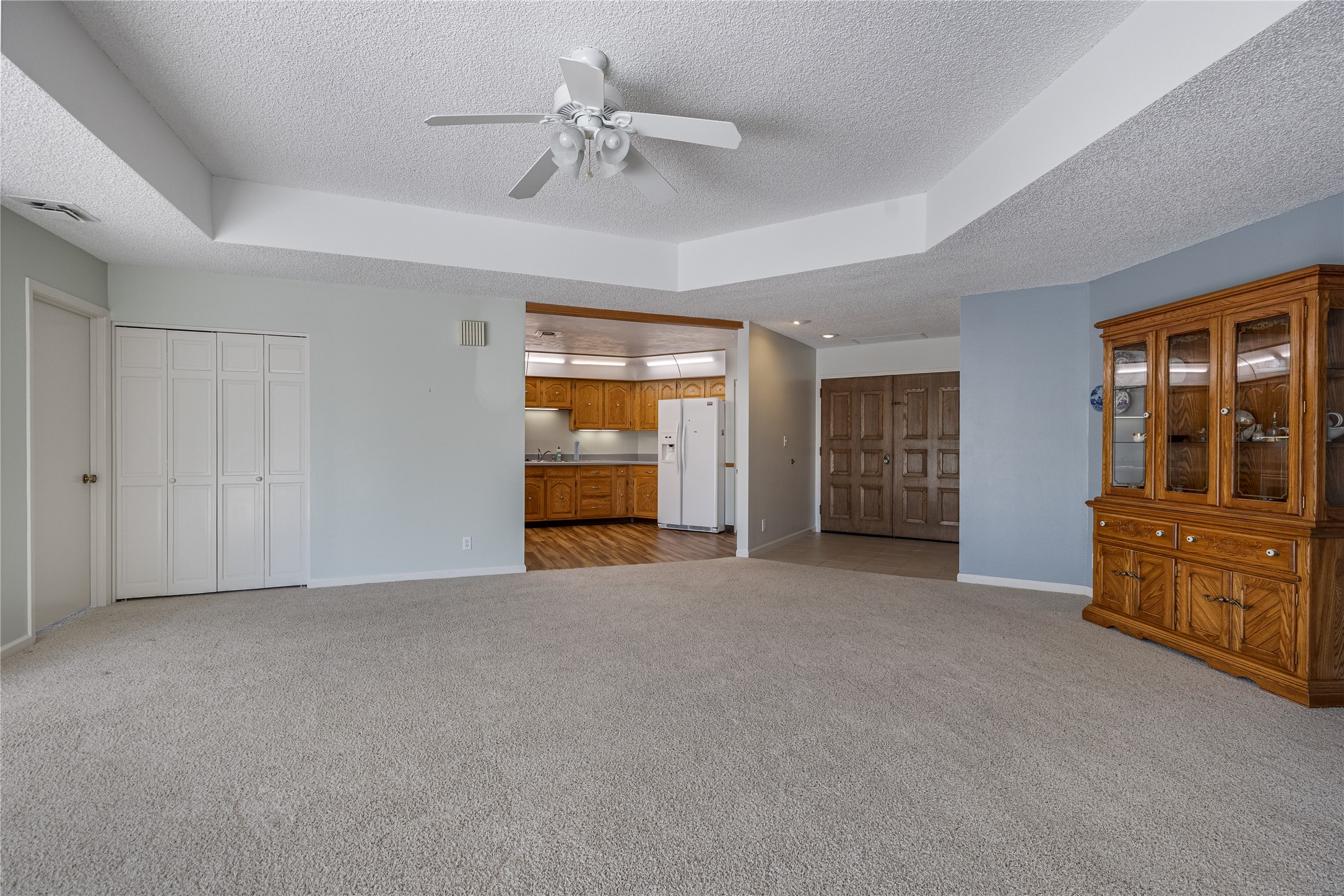 405 Park Drive N 4b Property Photo 14