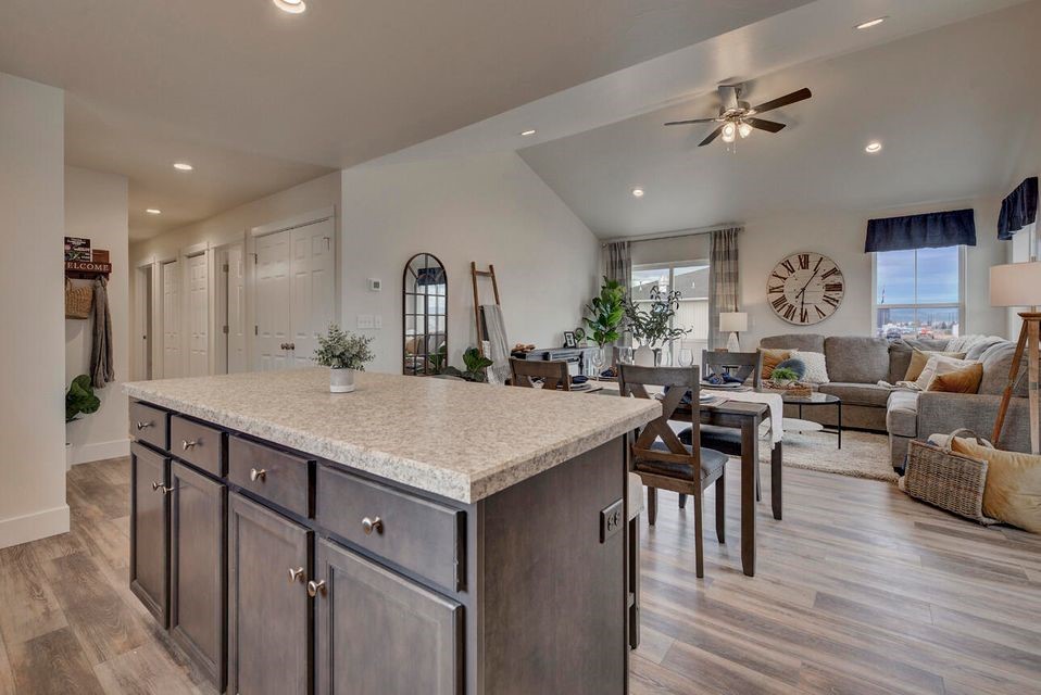 312 Meadow View Loop Property Photo 4