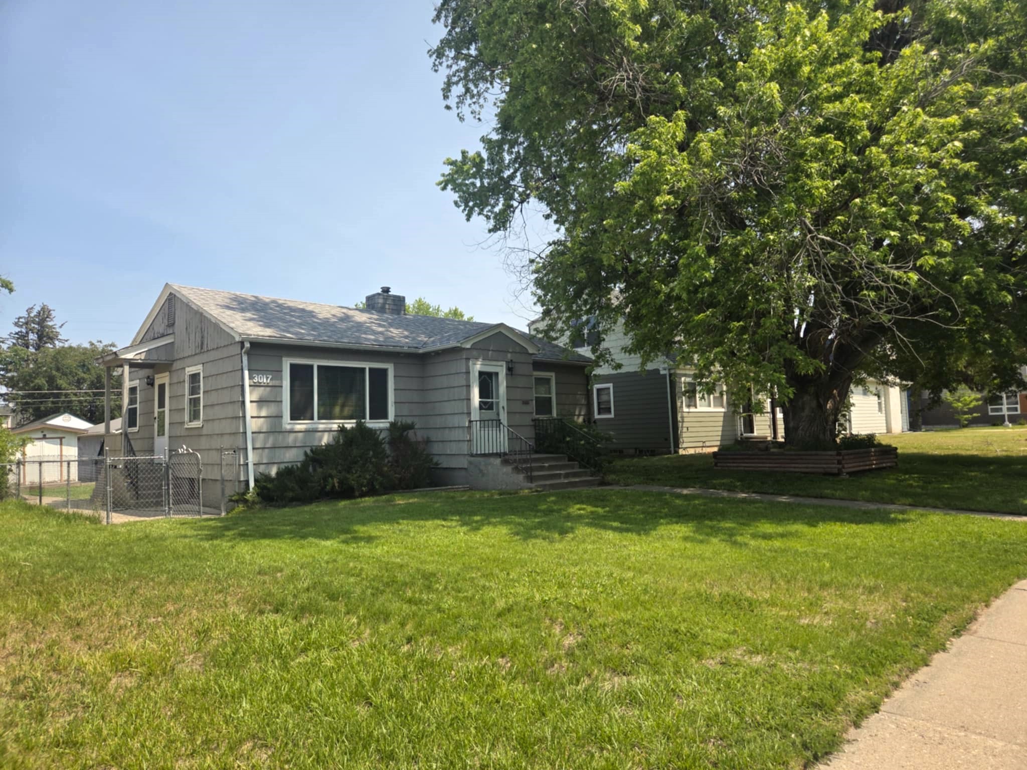 3017 5th Avenue N Property Photo 2