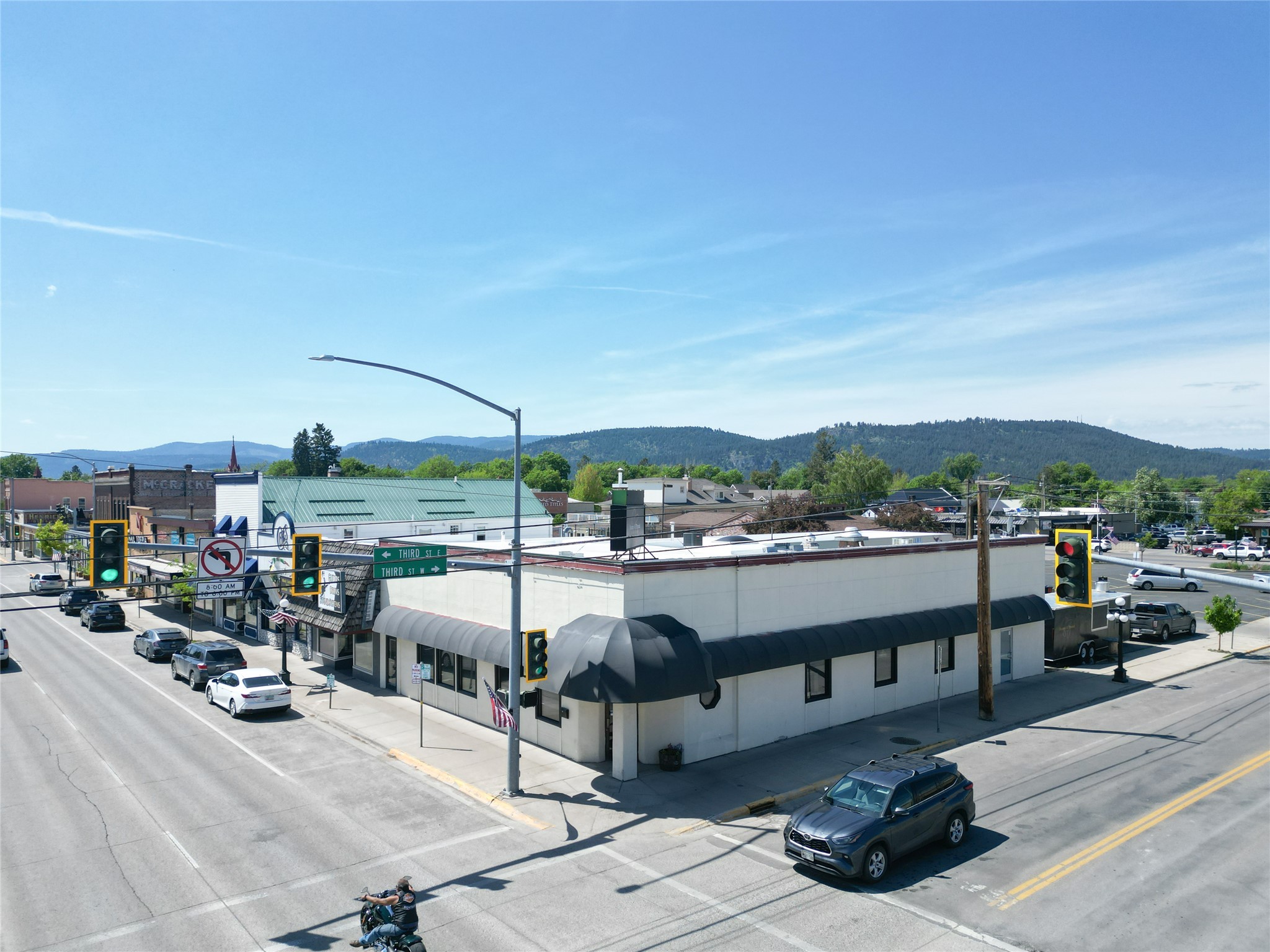 302 S Main Street Property Photo