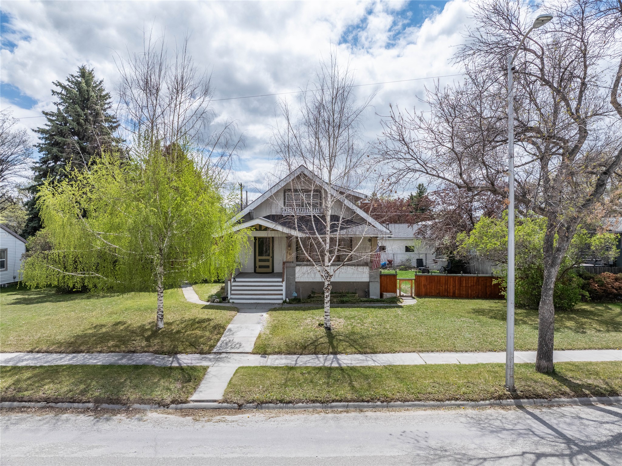 804 Broadway Street Property Photo 4