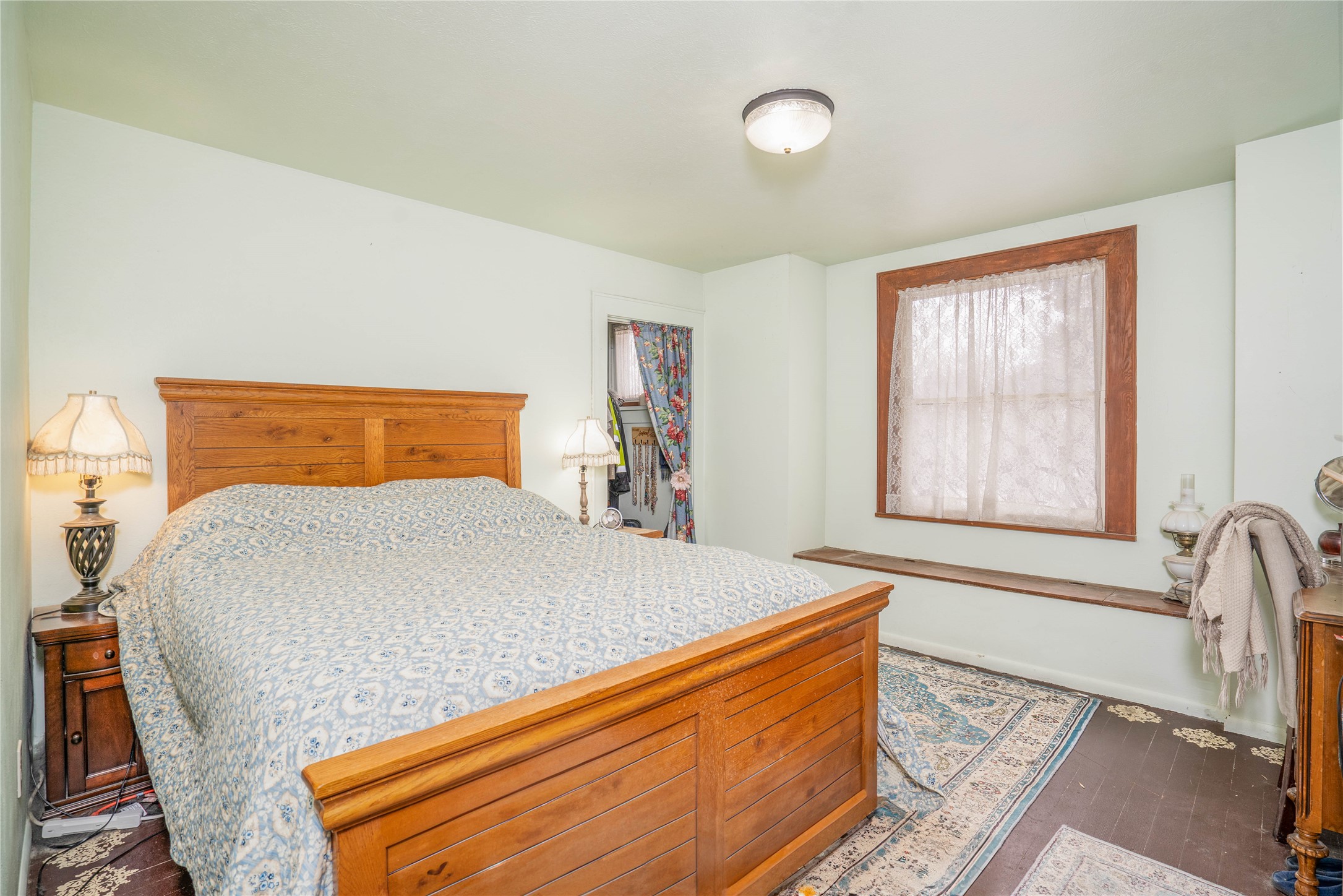 804 Broadway Street Property Photo 21
