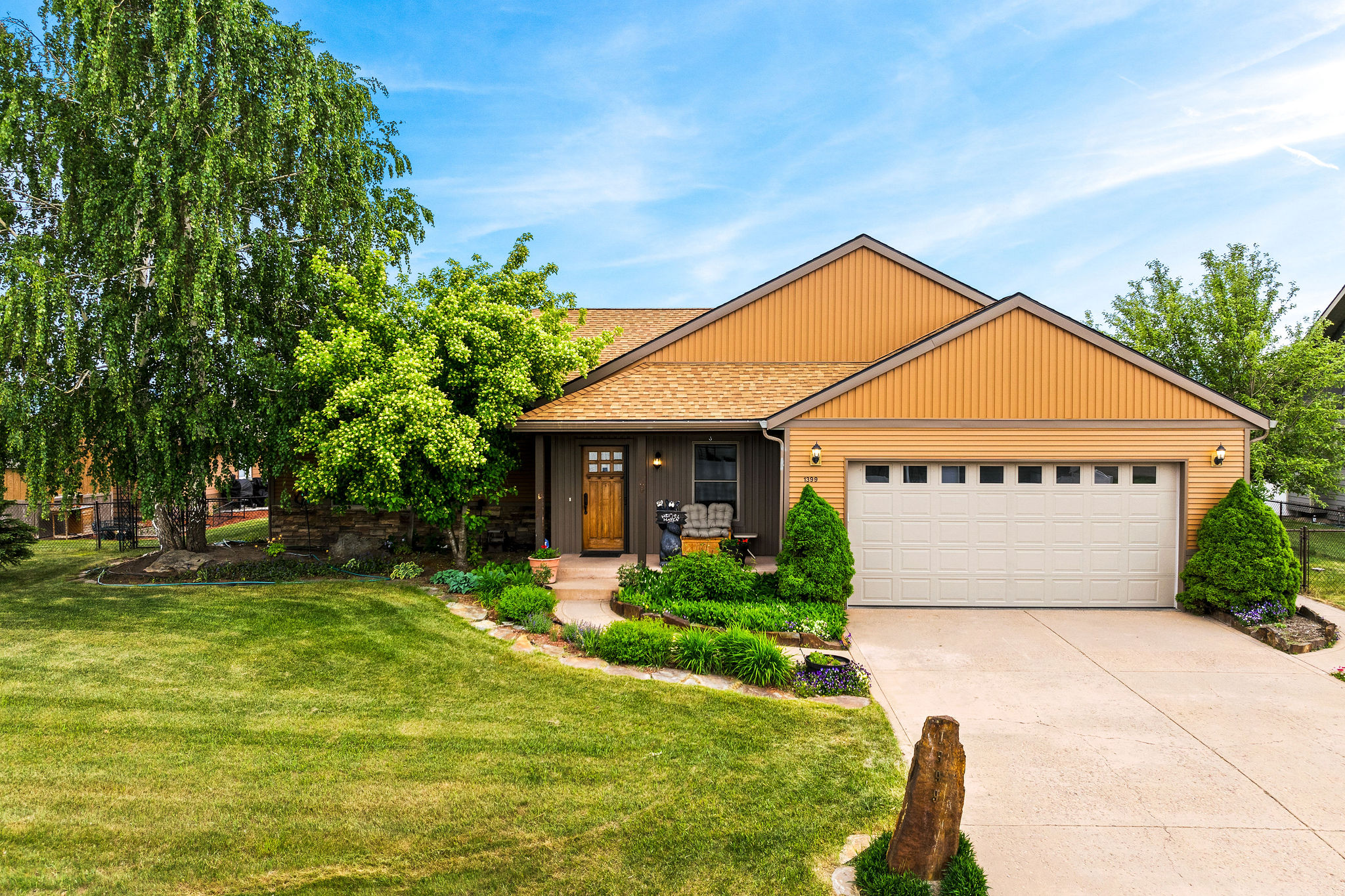 1399 Mackinaw Loop Property Photo 2
