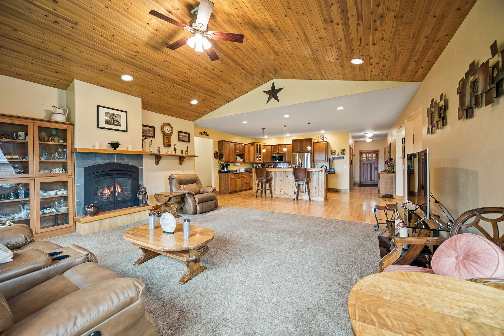 1399 Mackinaw Loop Property Photo 10