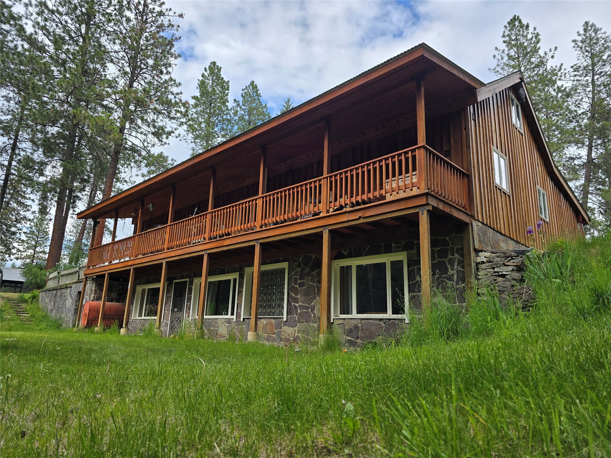 493 Quartz Road Property Photo 1