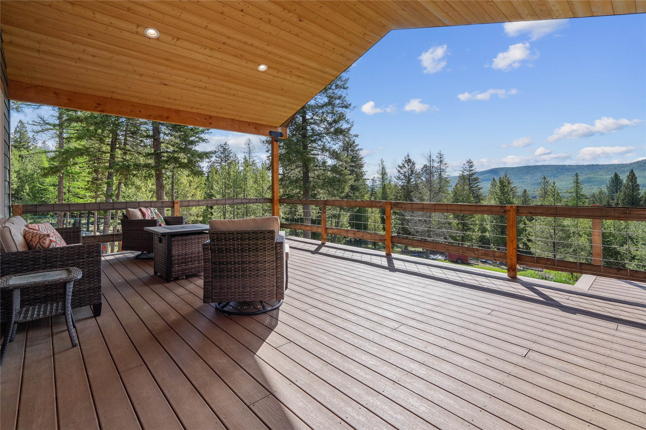 200 Lakeview Terrace