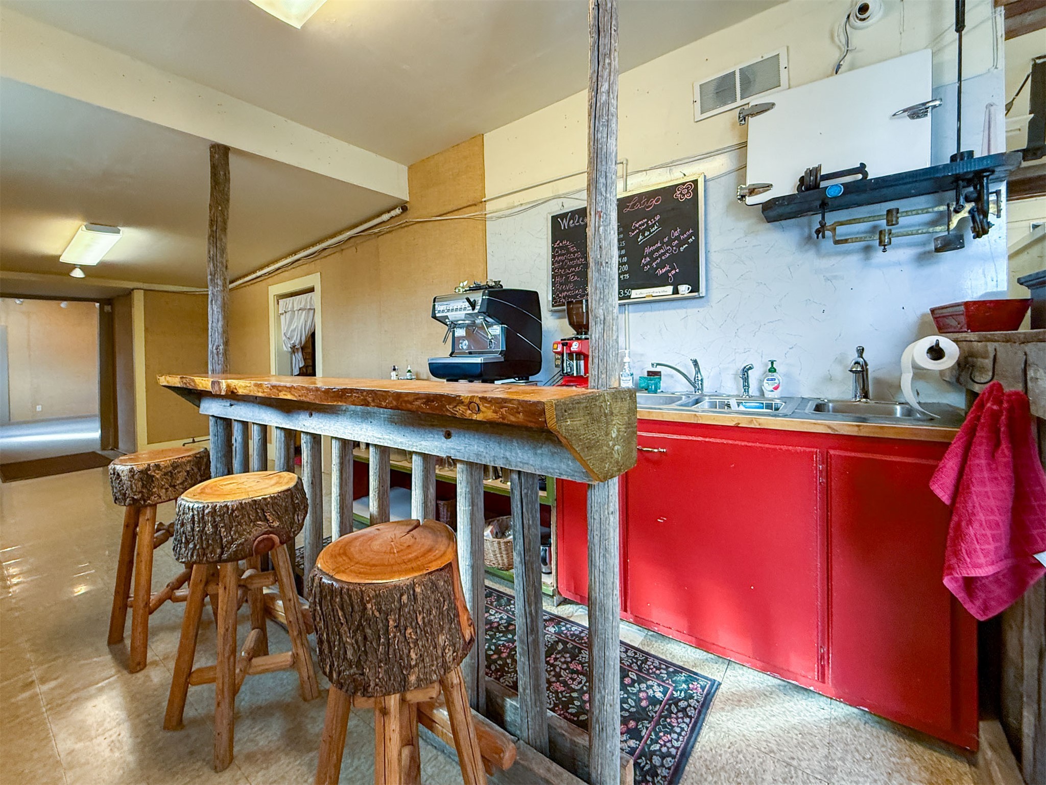 122 Main Street A Property Photo 20