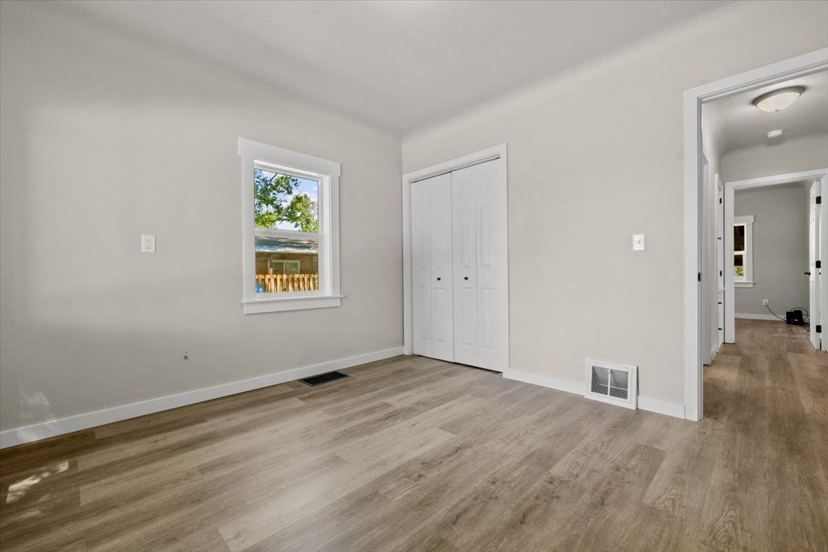 643 Parkhill Drive Property Photo 16