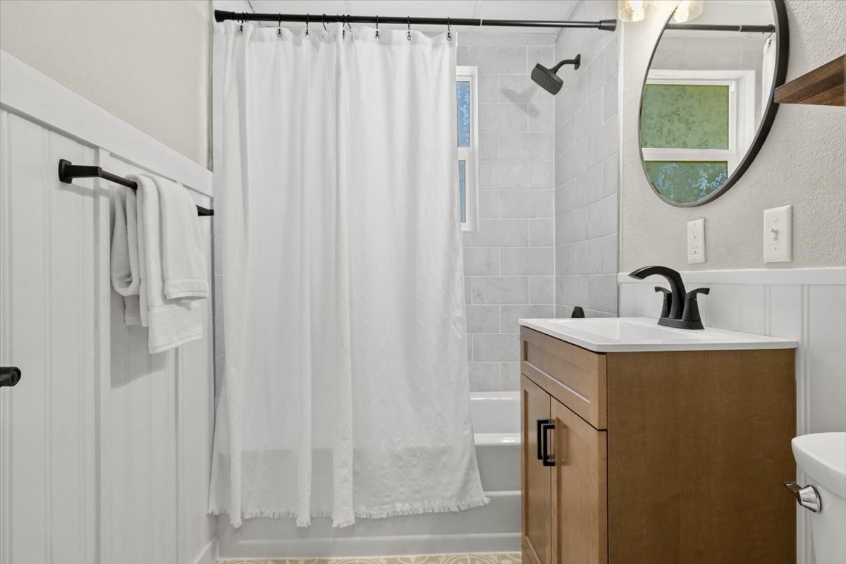 643 Parkhill Drive Property Photo 18
