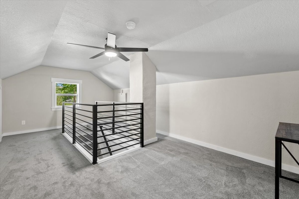 643 Parkhill Drive Property Photo 23