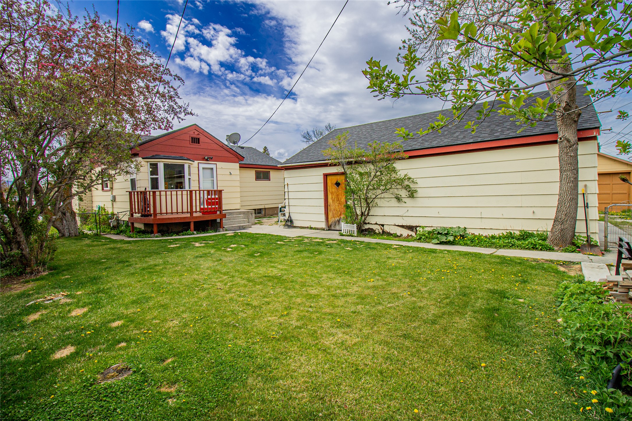 3211 Floral Boulevard Property Photo 1