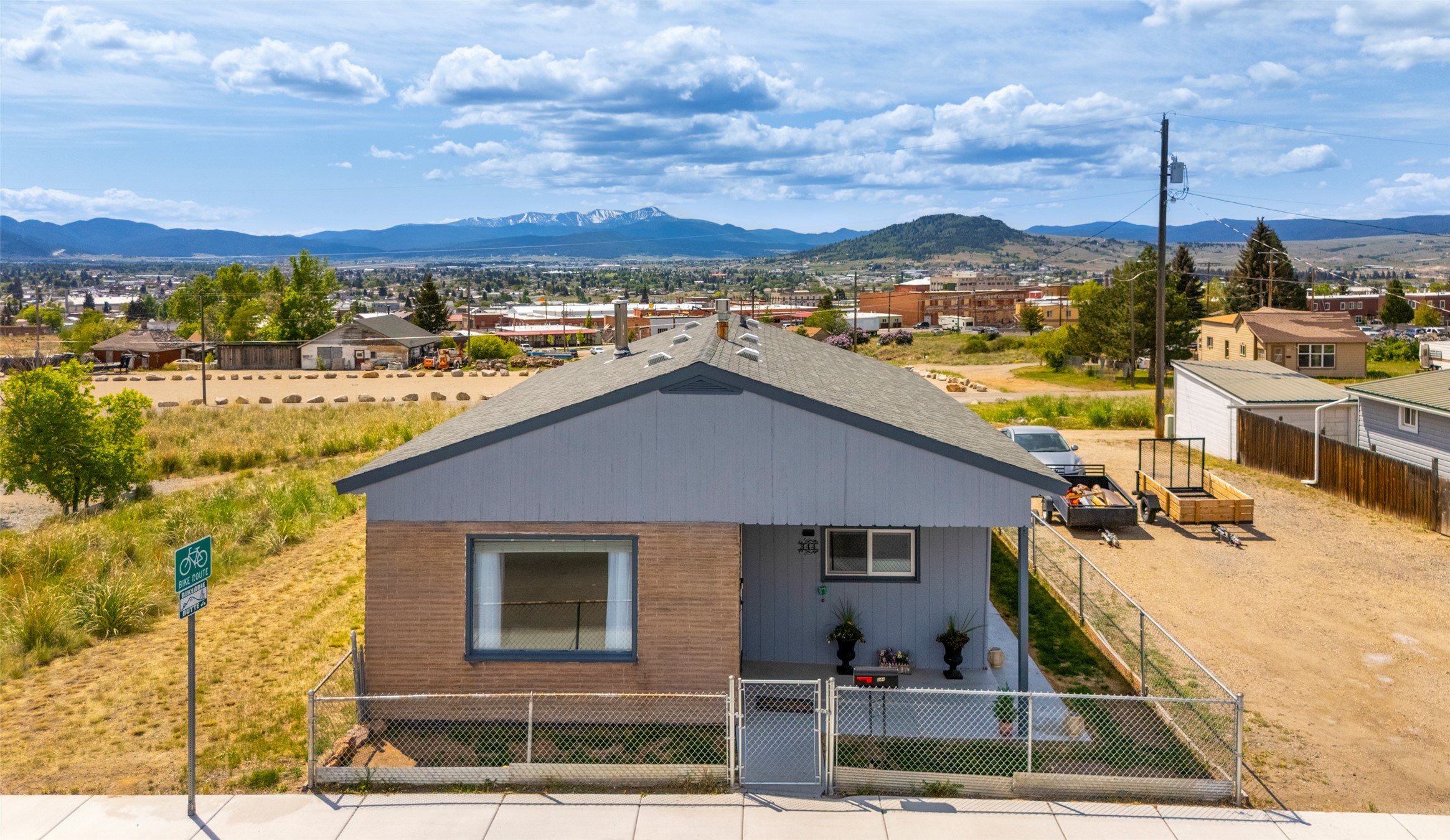 344 E Mercury Street Property Photo