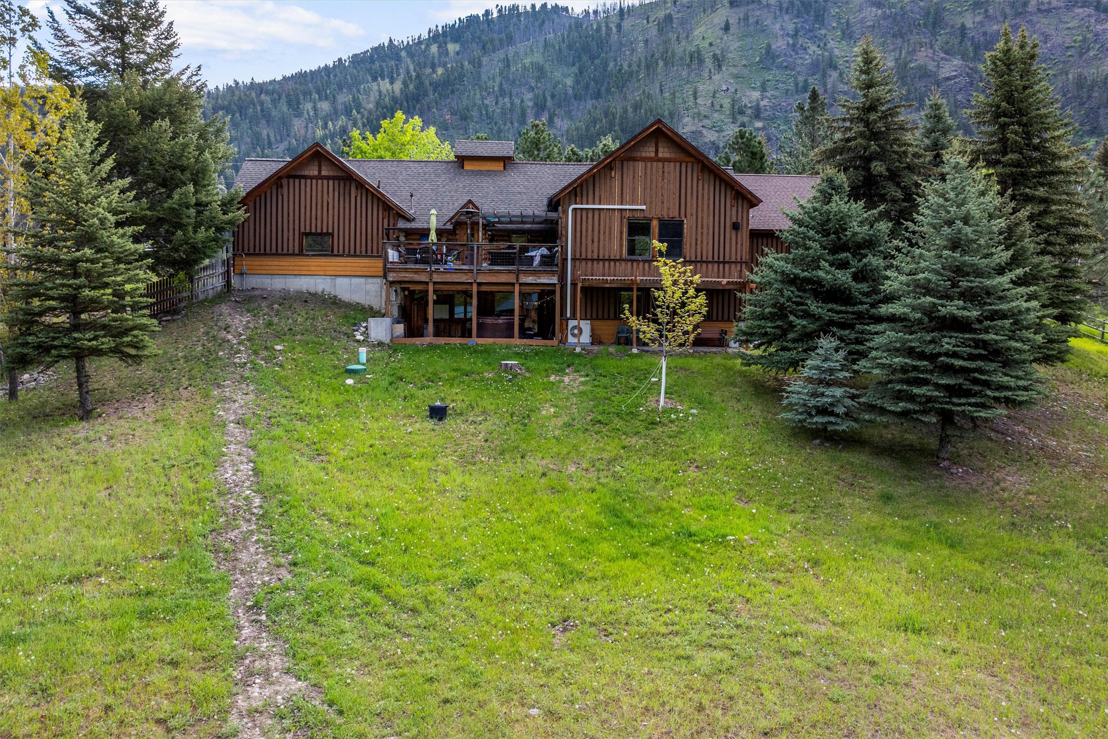 20 Sawmill Fishing Road Property Photo 1