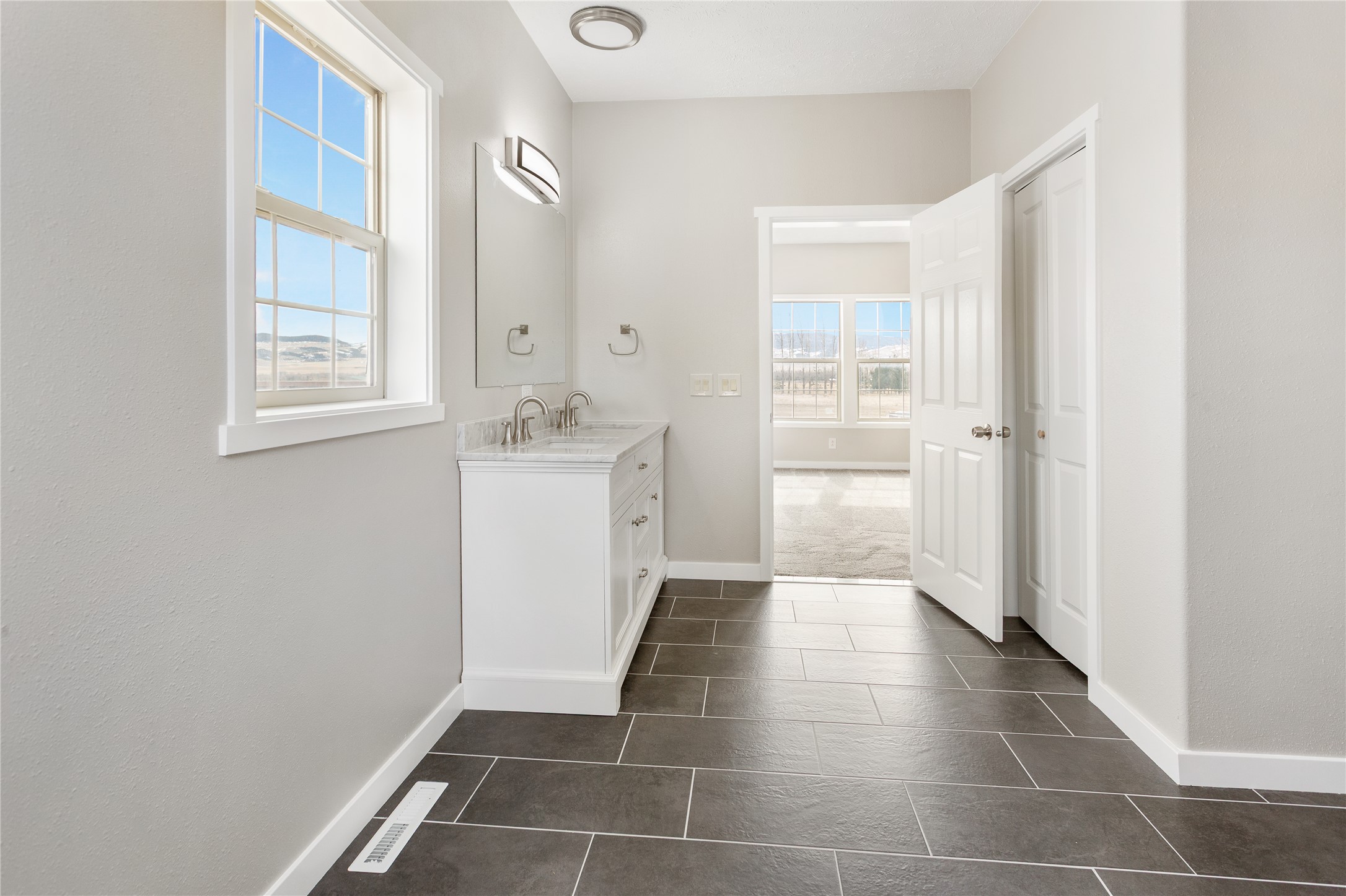 131 Yellowstone Trail Property Photo 32