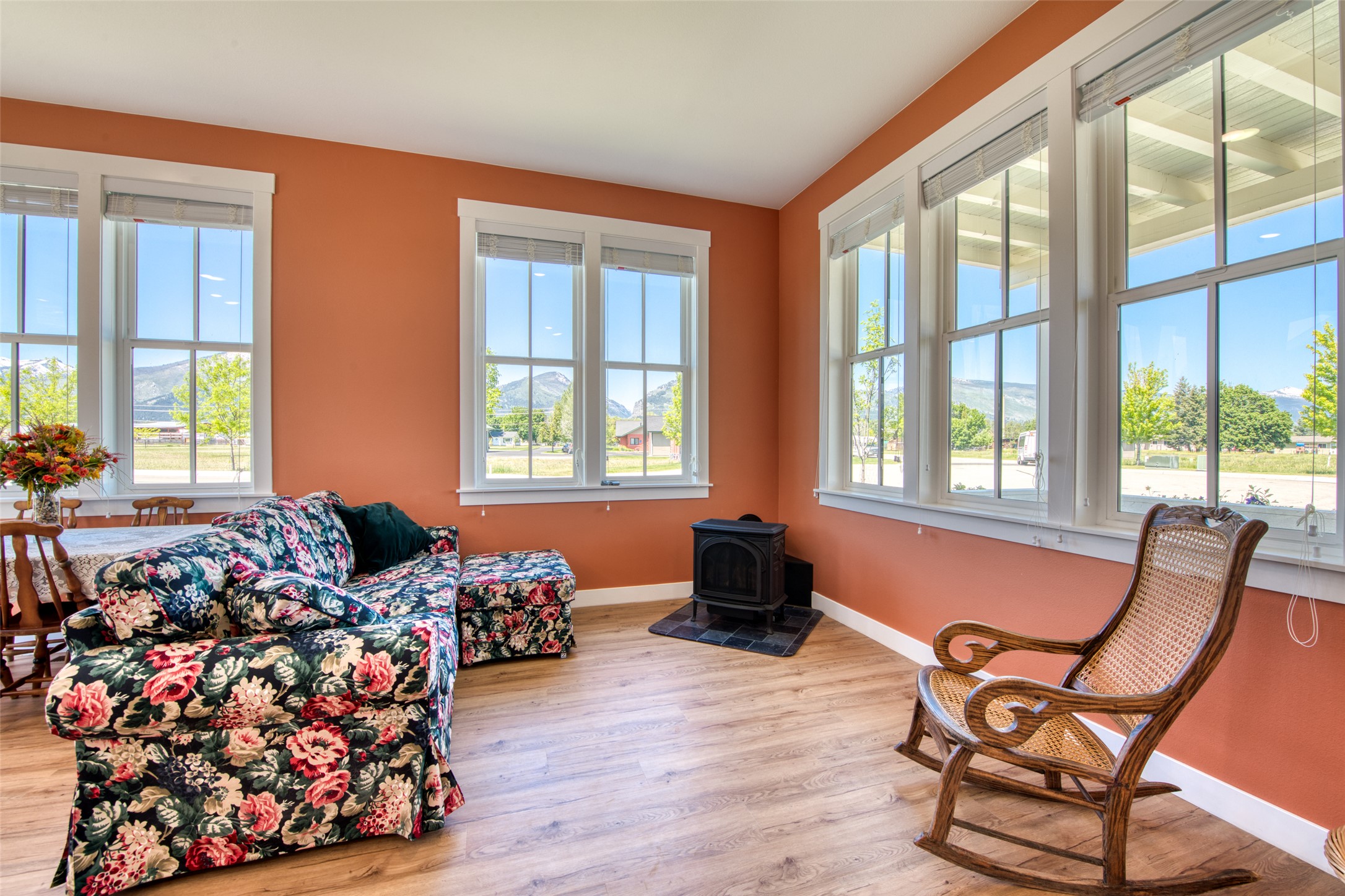 306 Mansion View Loop Property Photo 6