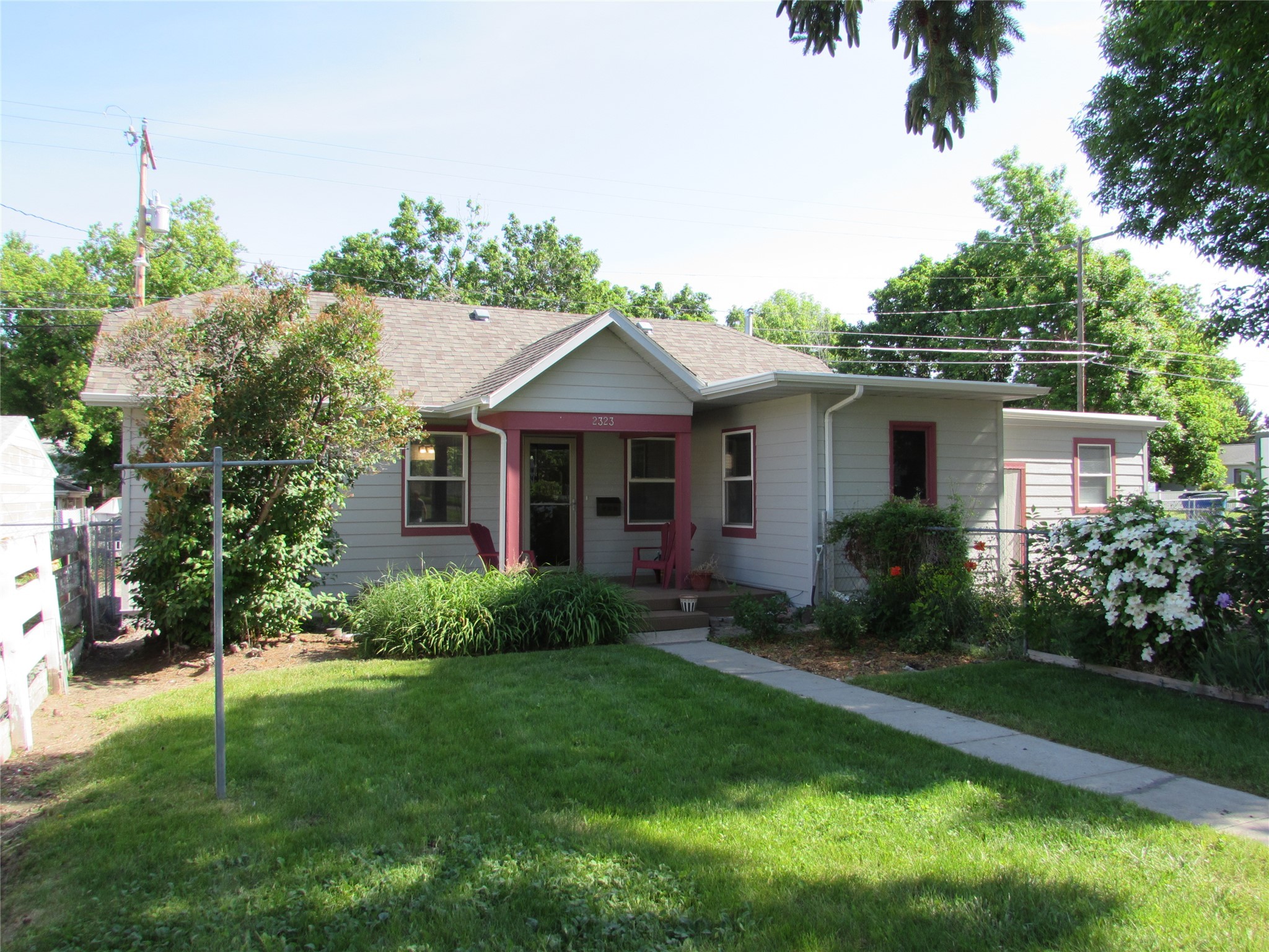 2323 3rd Avenue S Property Photo 1