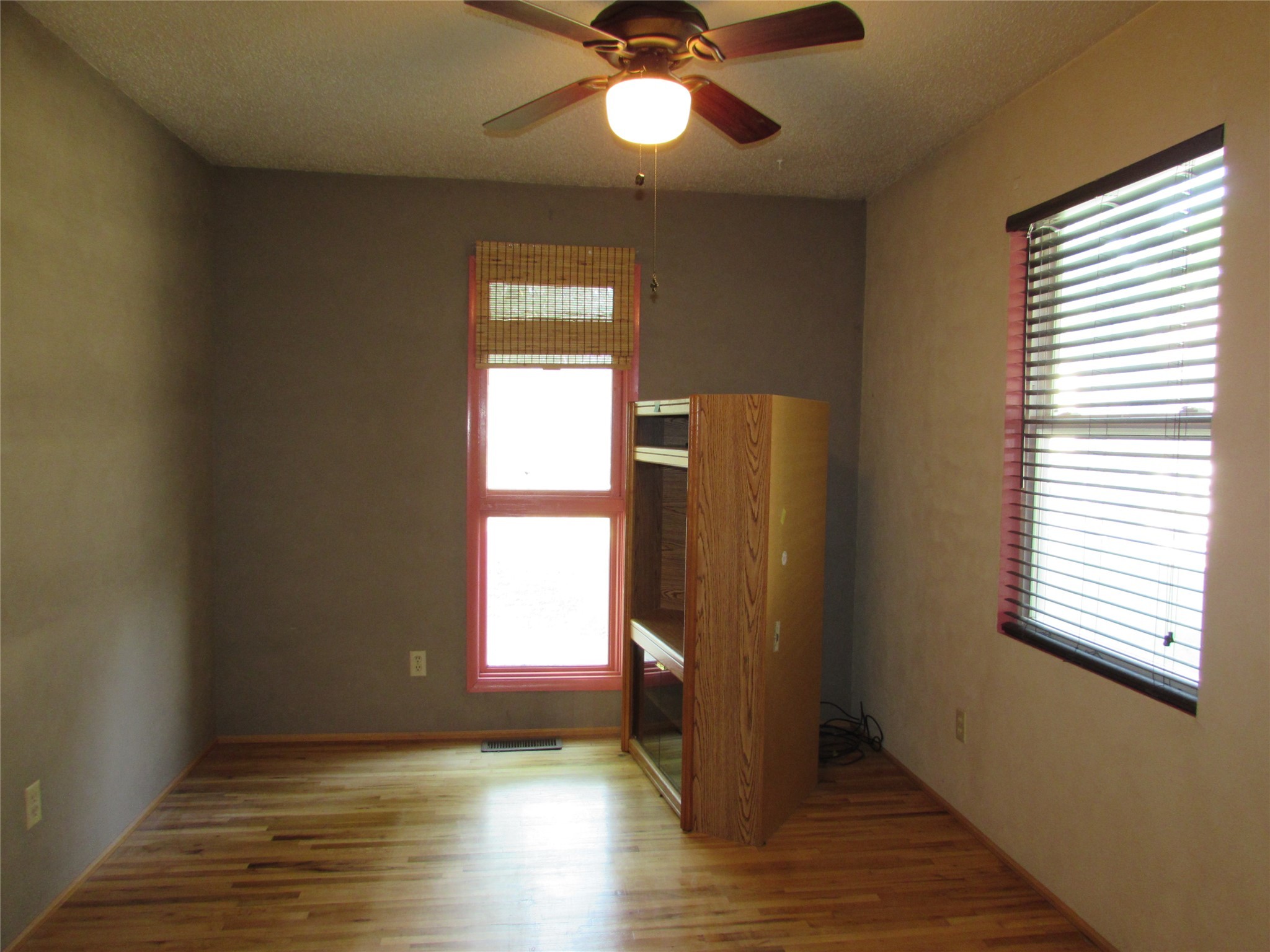 2323 3rd Avenue S Property Photo 17