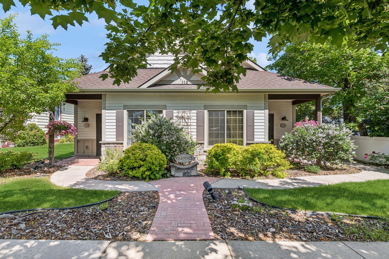 119 5th Avenue W Property Photo 3
