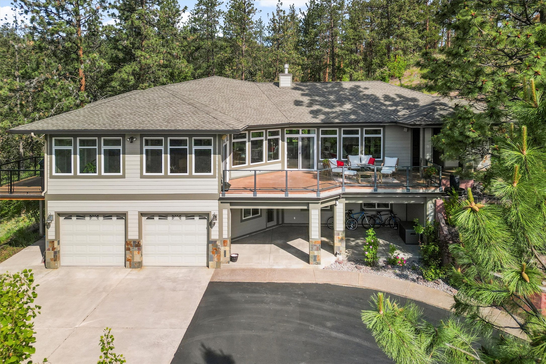 5959 Hayes Creek Road Property Photo 4