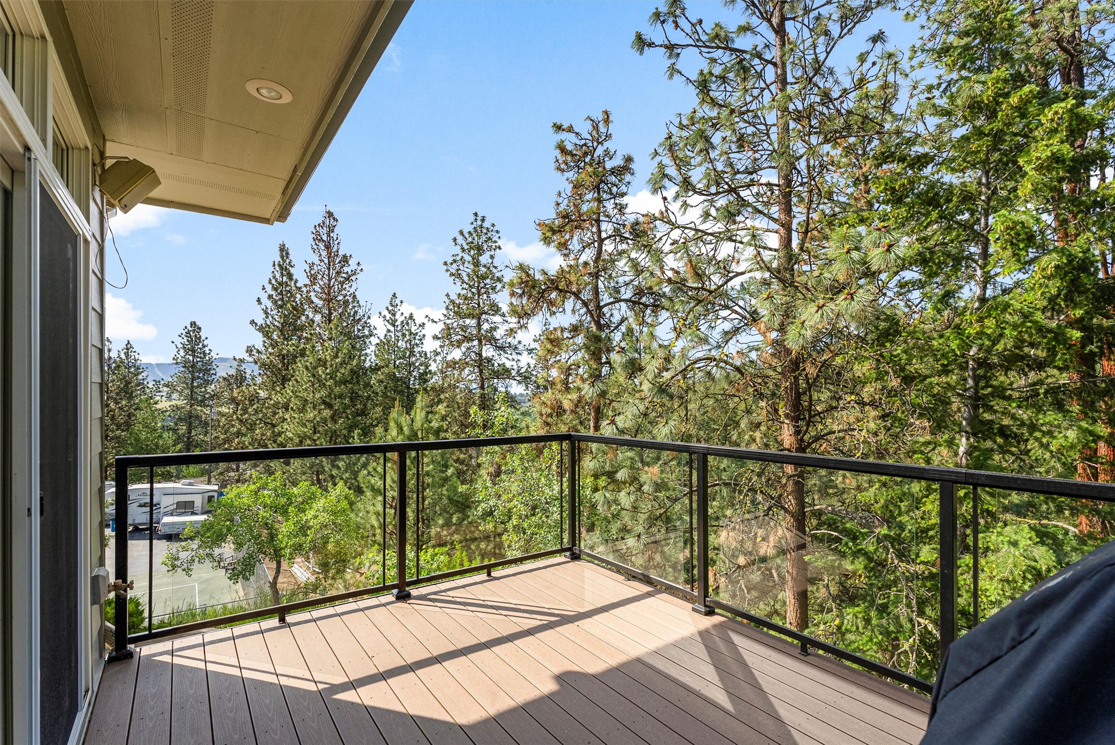 5959 Hayes Creek Road Property Photo 11