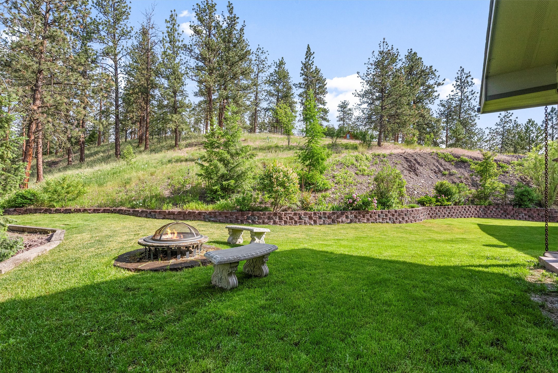 5959 Hayes Creek Road Property Photo 16