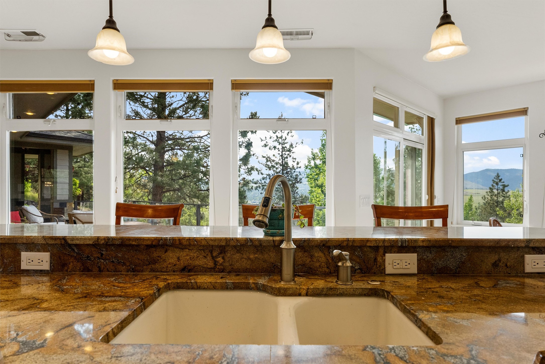 5959 Hayes Creek Road Property Photo 45